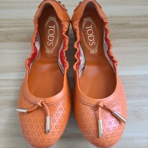 BRAND NEW Tod's Orange Ballet Flats, EU size 38, US size 6.5-7
